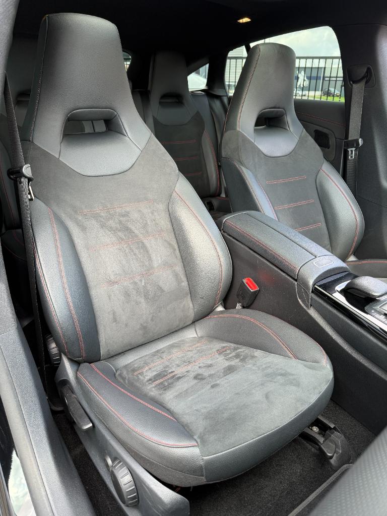 Mercedes-Benz Cla 250 e amg premium plus night - full option