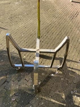 Gratis BBQ onderstel