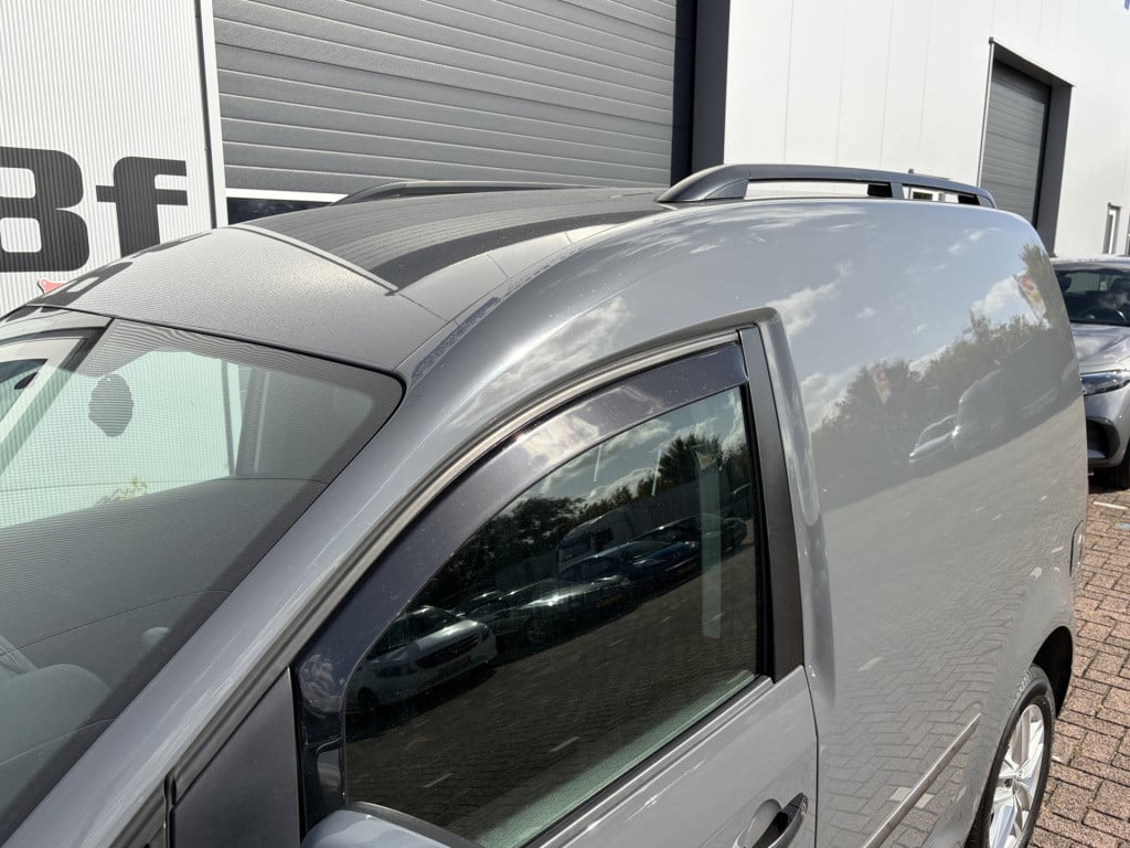 Volkswagen Caddy 2.0 tdi glaswas inrichting.