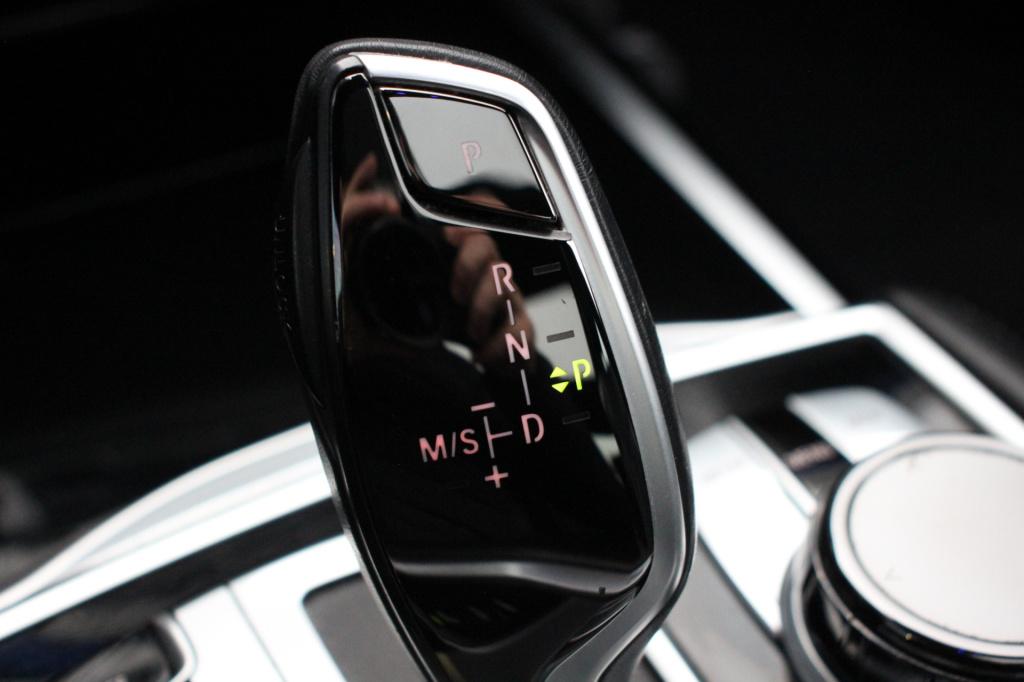 BMW 7 Serie 750ld xdrive high executive | vol opties! | m-sport | np: €200.