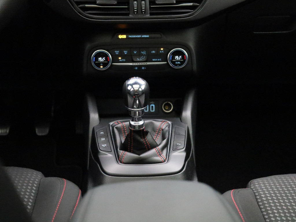 Ford Focus wagon 1.0 ecoboost active business | panorama dak | parkeer sens