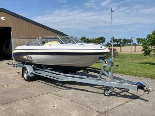 Nette Speedboot Glastron SE 177