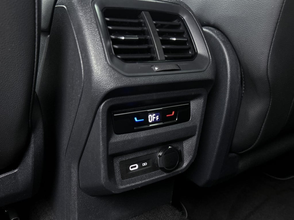 Volkswagen Tiguan 1.4 tsi ehybrid r-line business | automaat | trekhaak | b