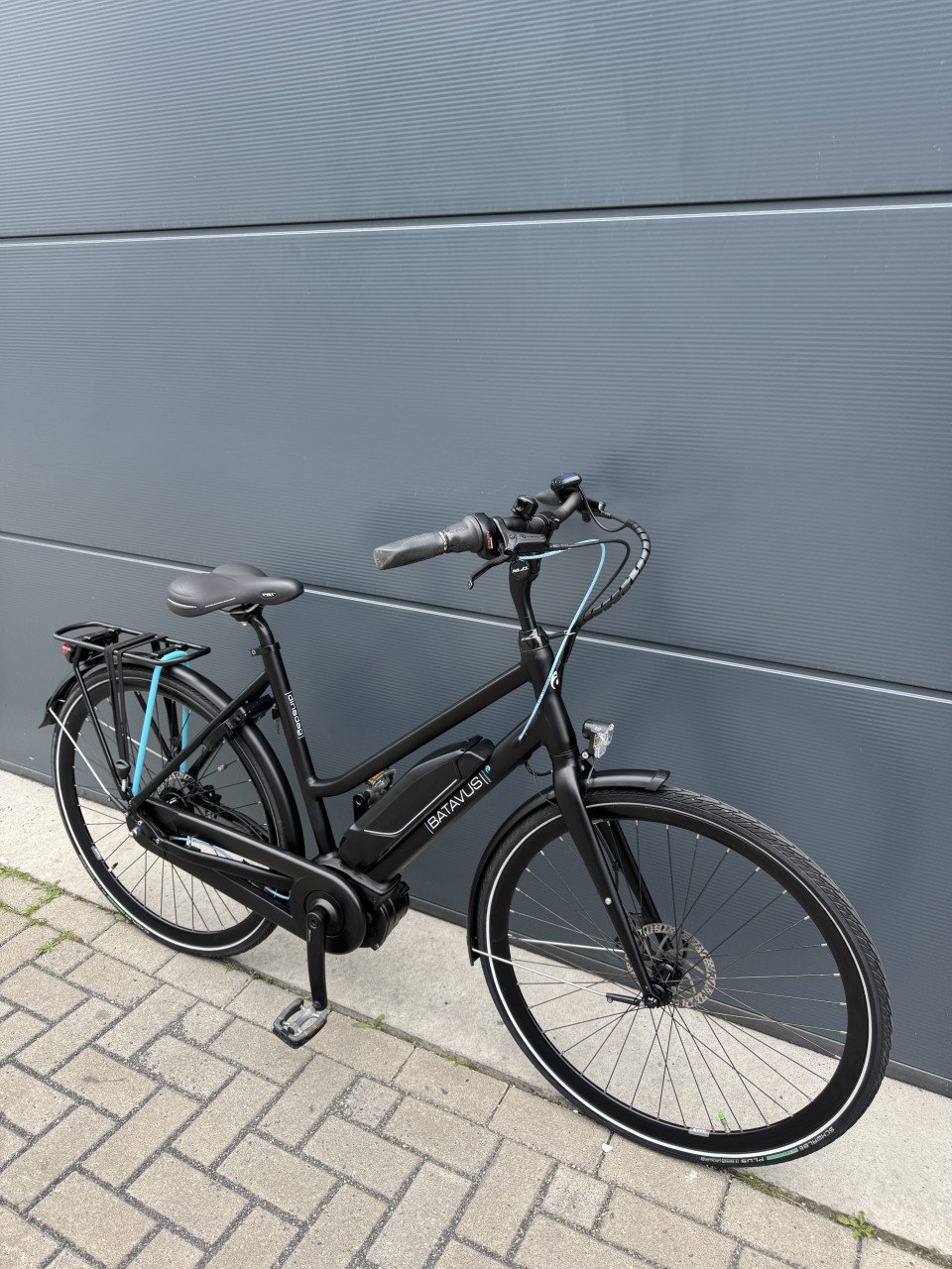 Batavus Dinsdag middenmoter elektrische fiets 400WH