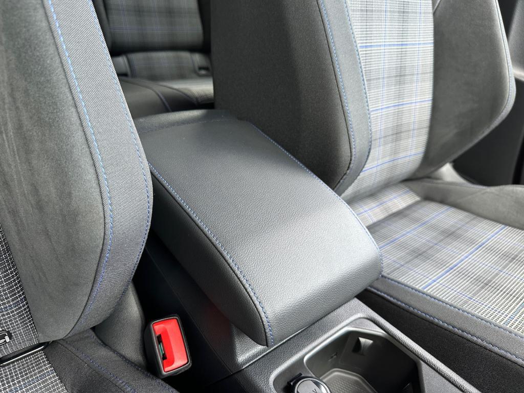 Volkswagen Golf 1.5 ehybrid gte 272pk | head up | black style | iq light | 