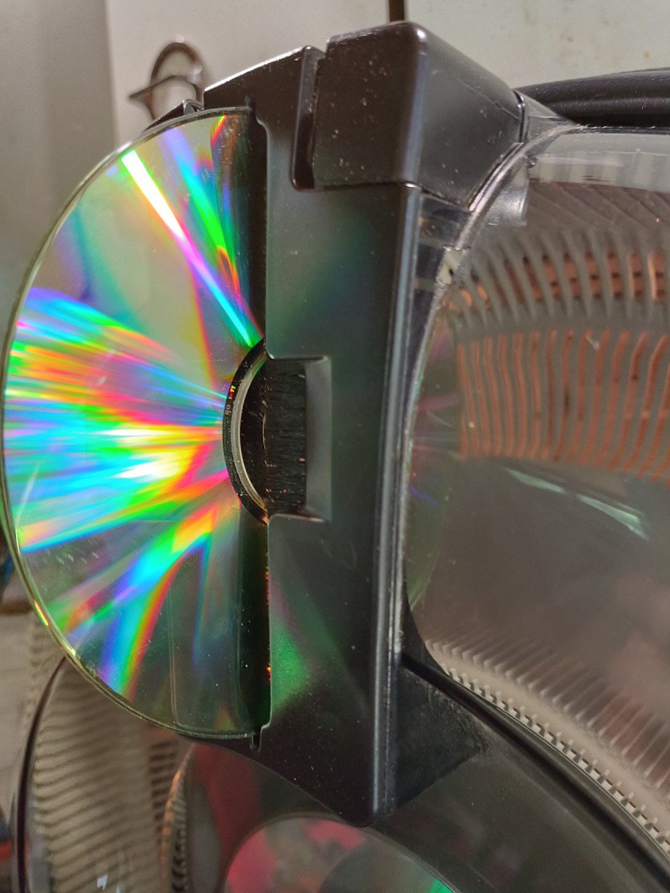Vintage Tom Box voor 200 CD/DVD met 45 jaren 70 CD's