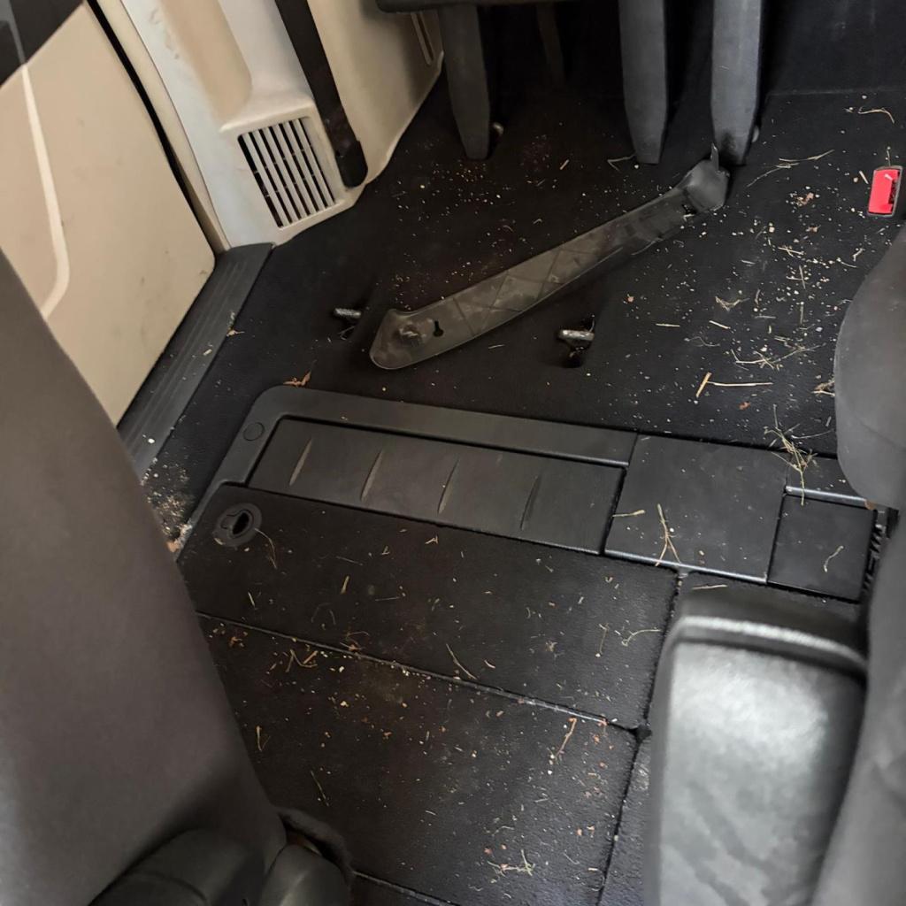 Chrysler Grand Voyager 2.8 crd limited/export/handel/lees tekst/read tekst!