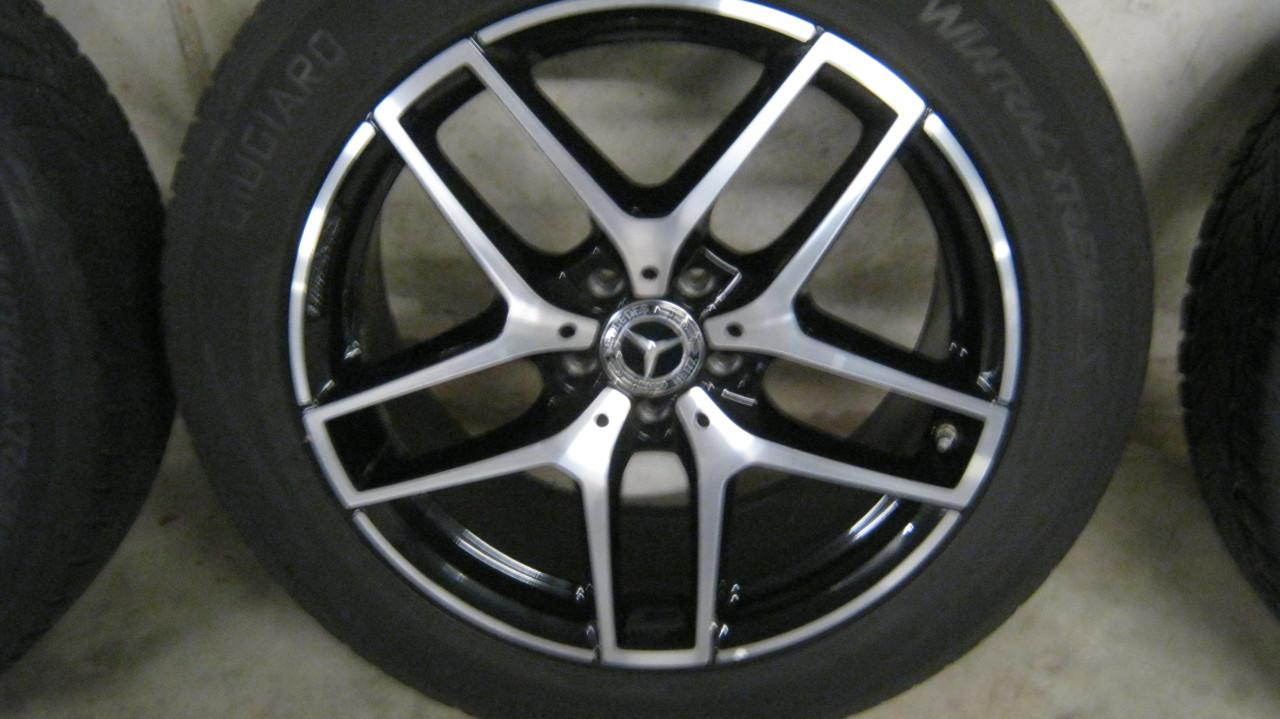 Z.G.A.N MERCEDES ORIGINELE 19 INCH AMG VELGEN  MET WINTERBANDEN