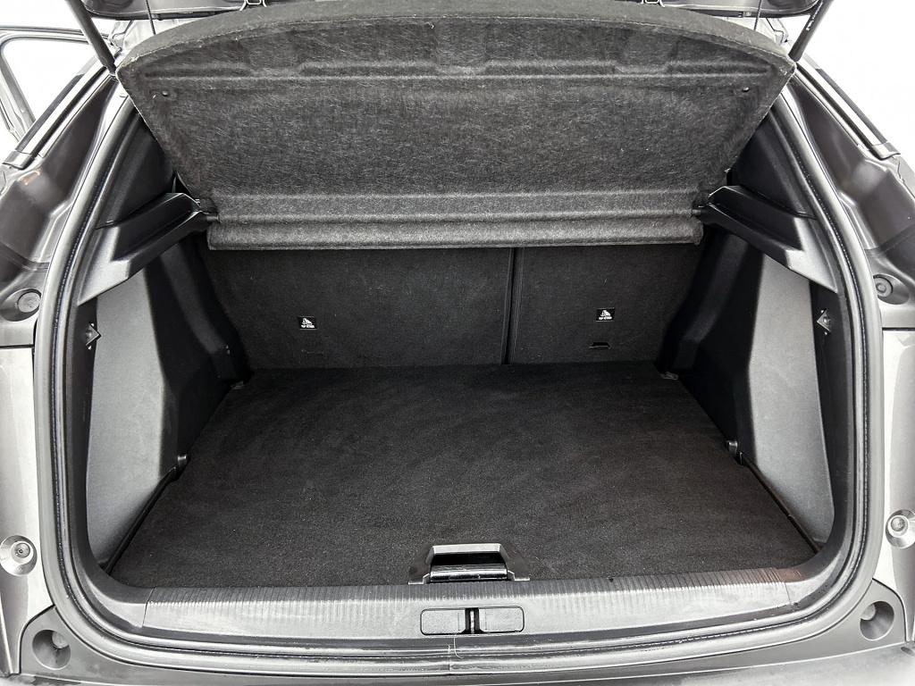 Peugeot 2008 130 pk gt-line | rijklaar | adaptive cc | navigatie | 3d cockp