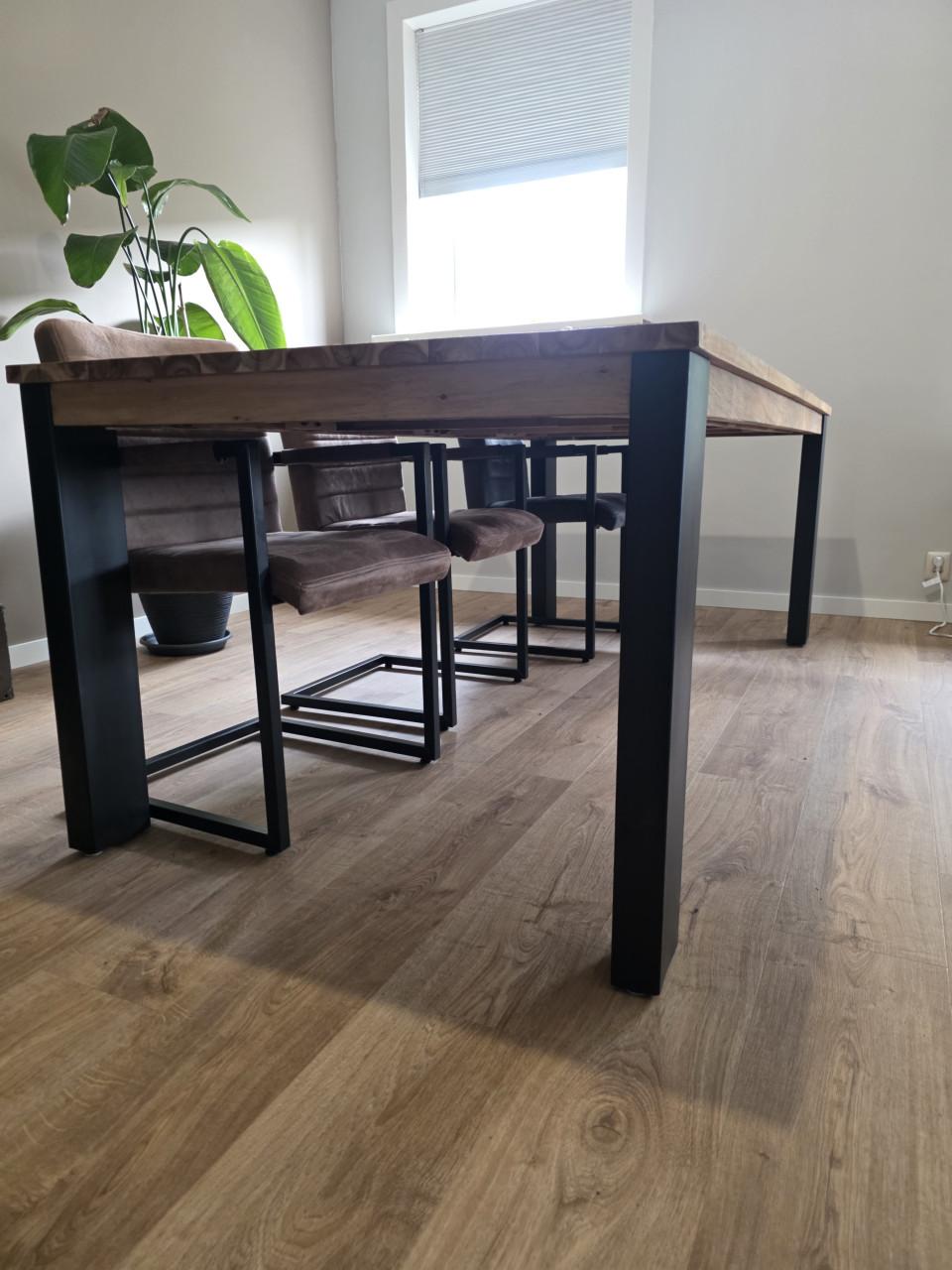 Tafel en/of stoelen