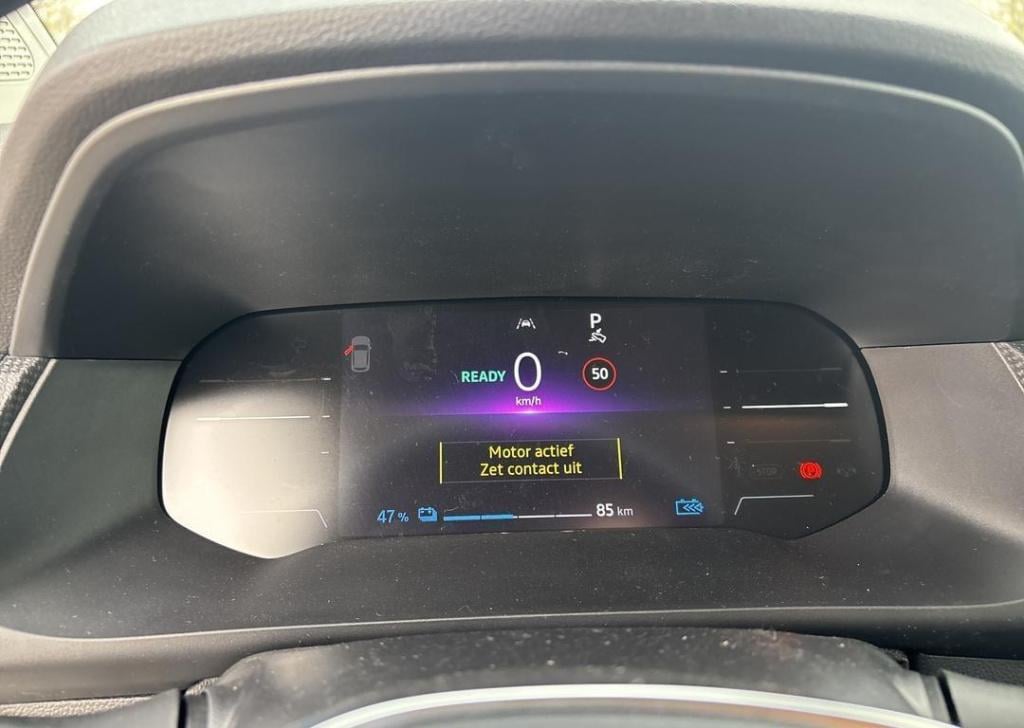 Renault Kangoo e-tech extra l1 44 kwh - demo / trekhaak / vierseizoensbande