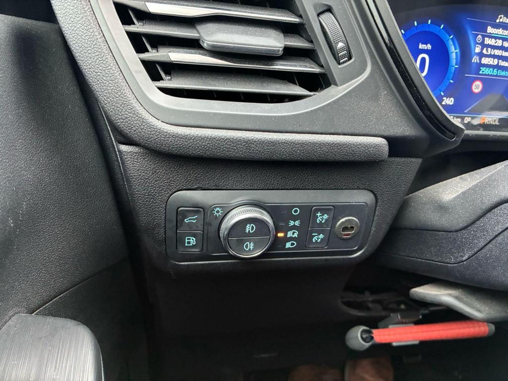 Ford Kuga 2.5 phev st-line x panoramadak - trekhaak - winter pack - adapt. 