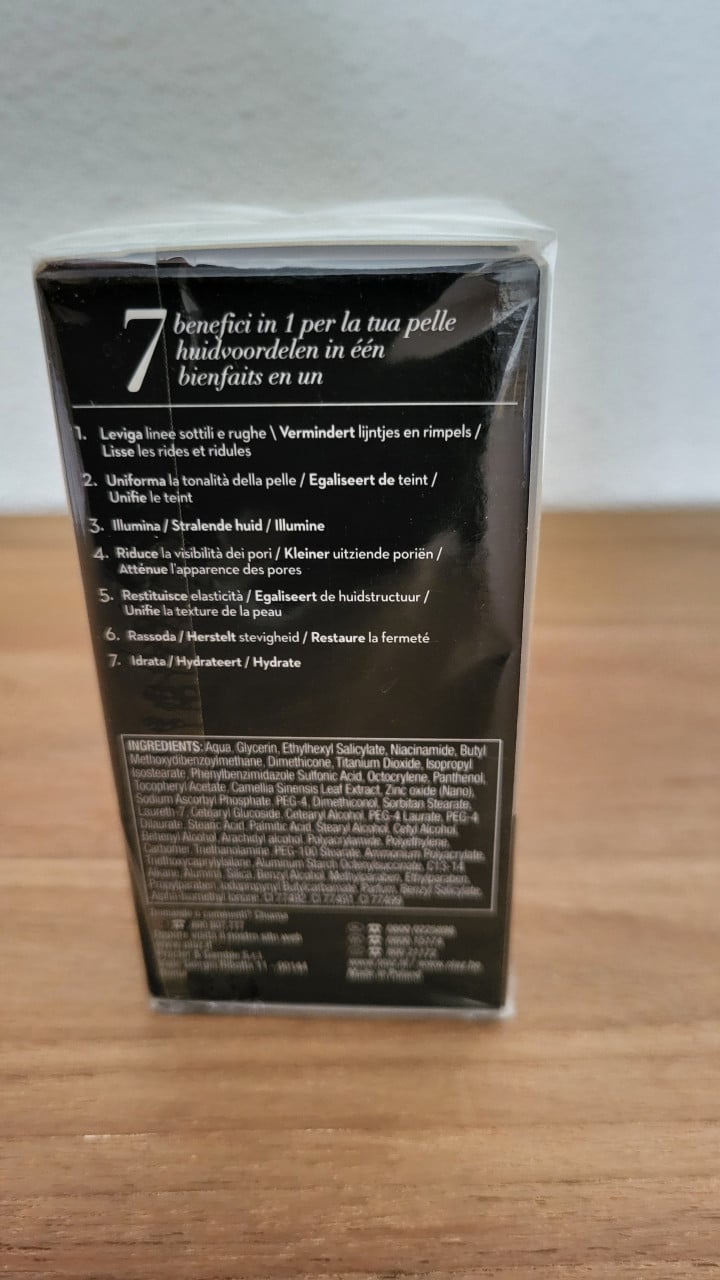 OLAZ Total Effects BB cream SPF 15 light - NIEUW