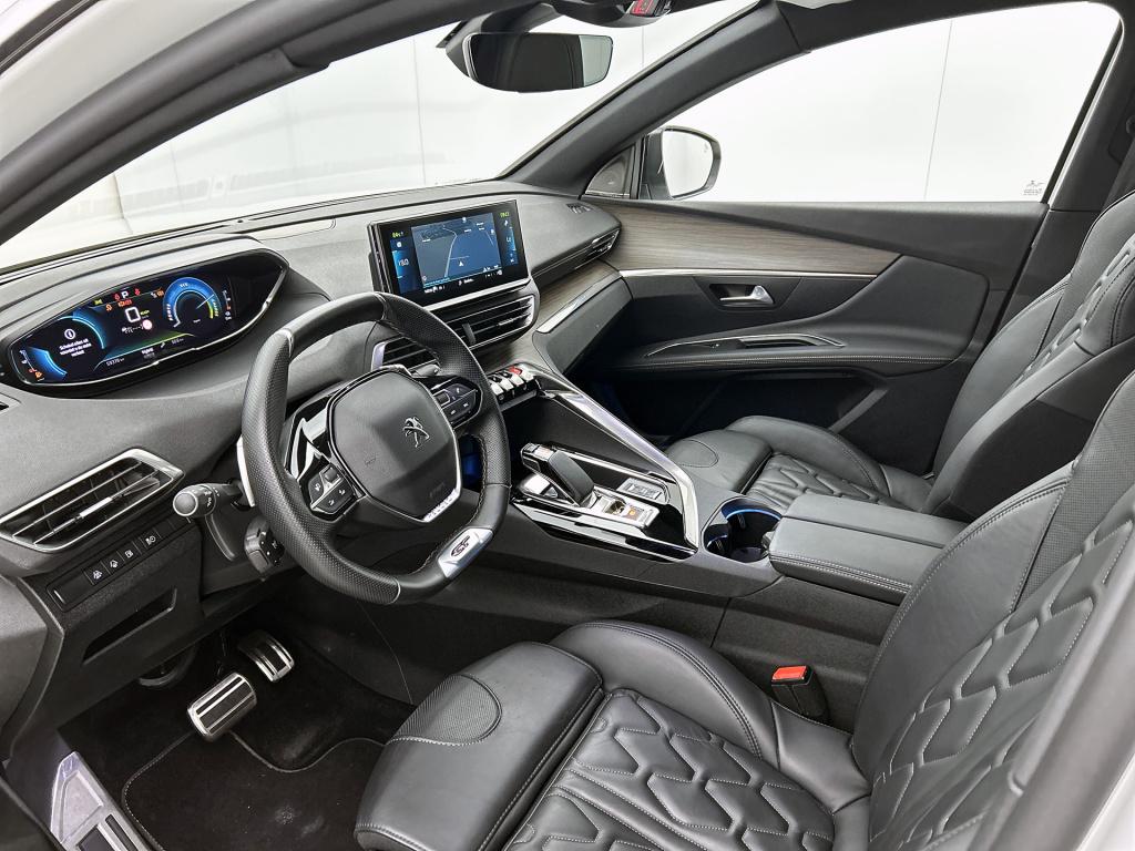 Peugeot 3008 hybrid 225 pk automaat gt | rijklaar | adaptive cruise | focal