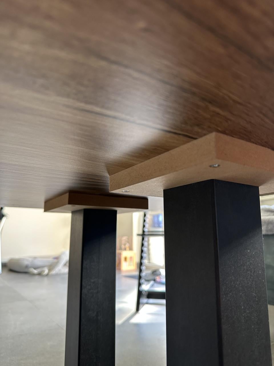 Pronto Salontafel Miori Houten blad met zwarte poten