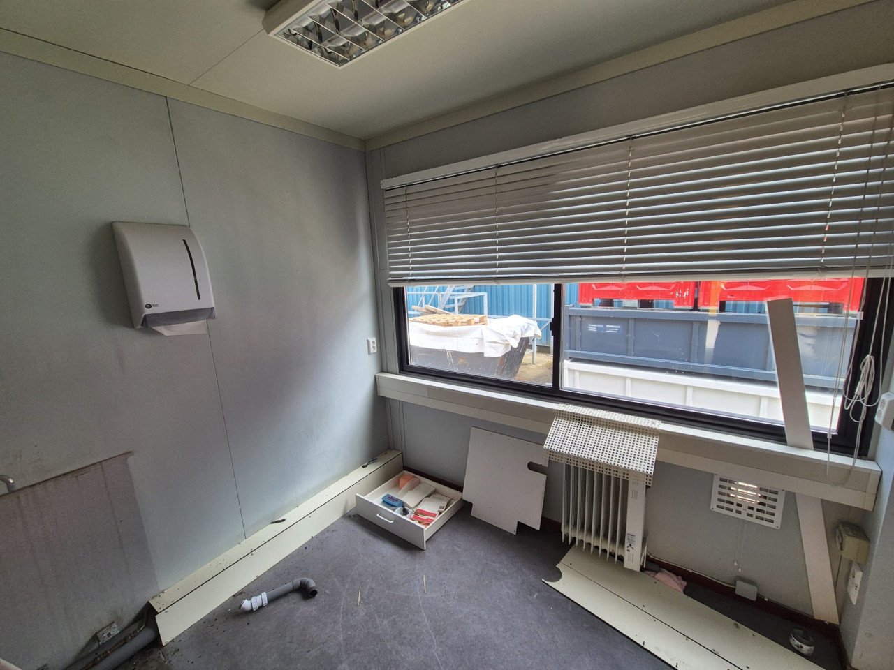 6x3m kantoorunit / woonunit / schaftkeet / bouwkeet