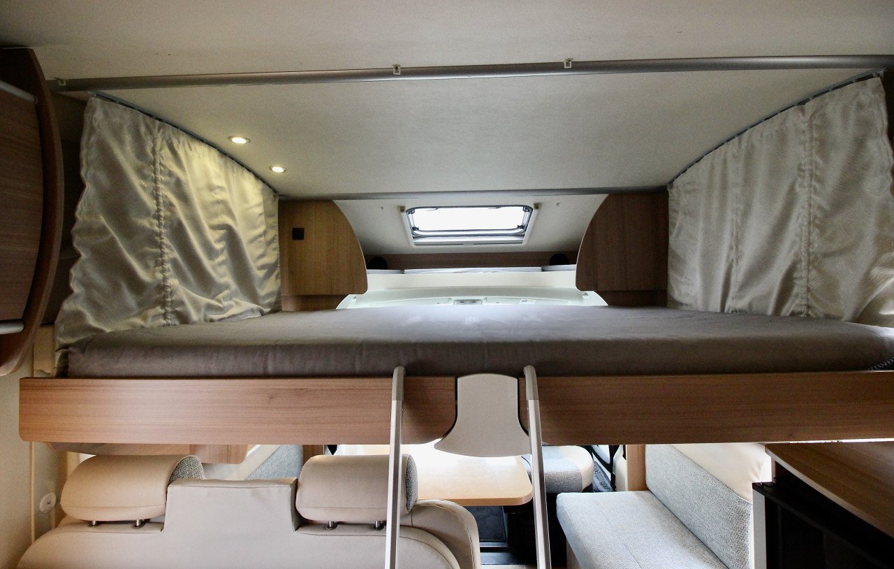 Bürstner Ixeo it 734 (Queensbed+Hefbed, met zeer veel opties!!!)