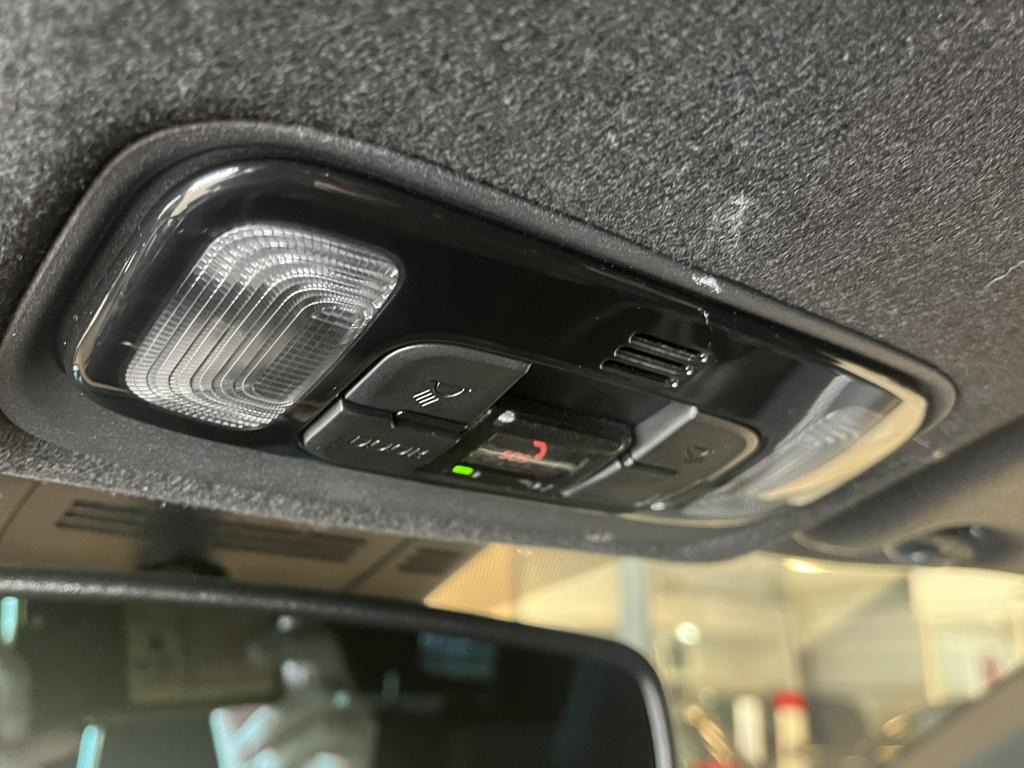 Toyota Yaris Cross 1.5 hybrid 115 first