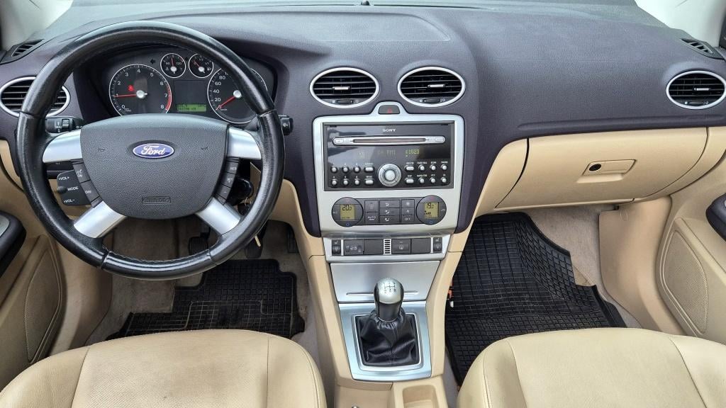 Ford Focus coupé-cabriolet | airco | sto 2.0-16v titanium