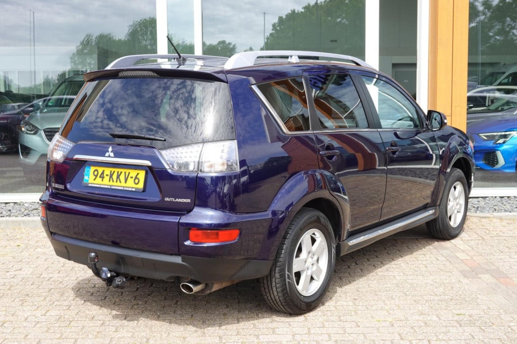 Mitsubishi Outlander 2.0 intro edition