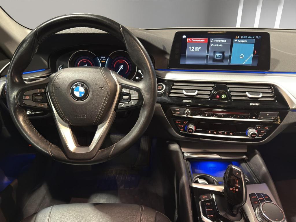 BMW 5 Serie 530e iperformance edrive edition | leder | schuif-/kanteldak | 