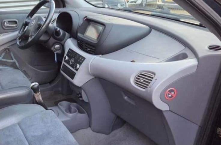 Nissan Almera Tino 1.8