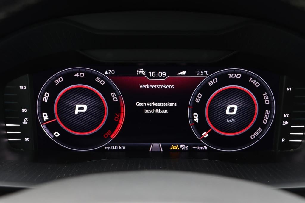 Skoda Kodiaq 1.5 tsi sportline business 150pk dsg7 | trekhaak | pano | memo