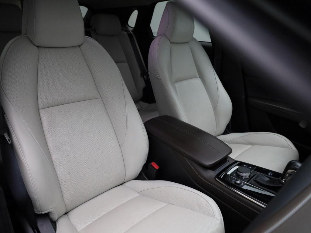 Mazda Cx-30 2.0 e-skyactiv-x m hybrid luxury | automaat | schuif-/kanteldak