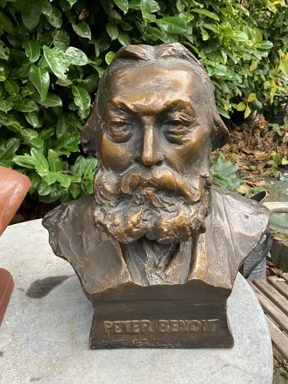 Borstbeeld Peter Benoit