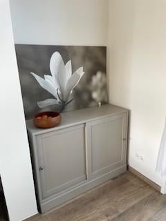 Ikea buffetkast massief grenen grijs beige