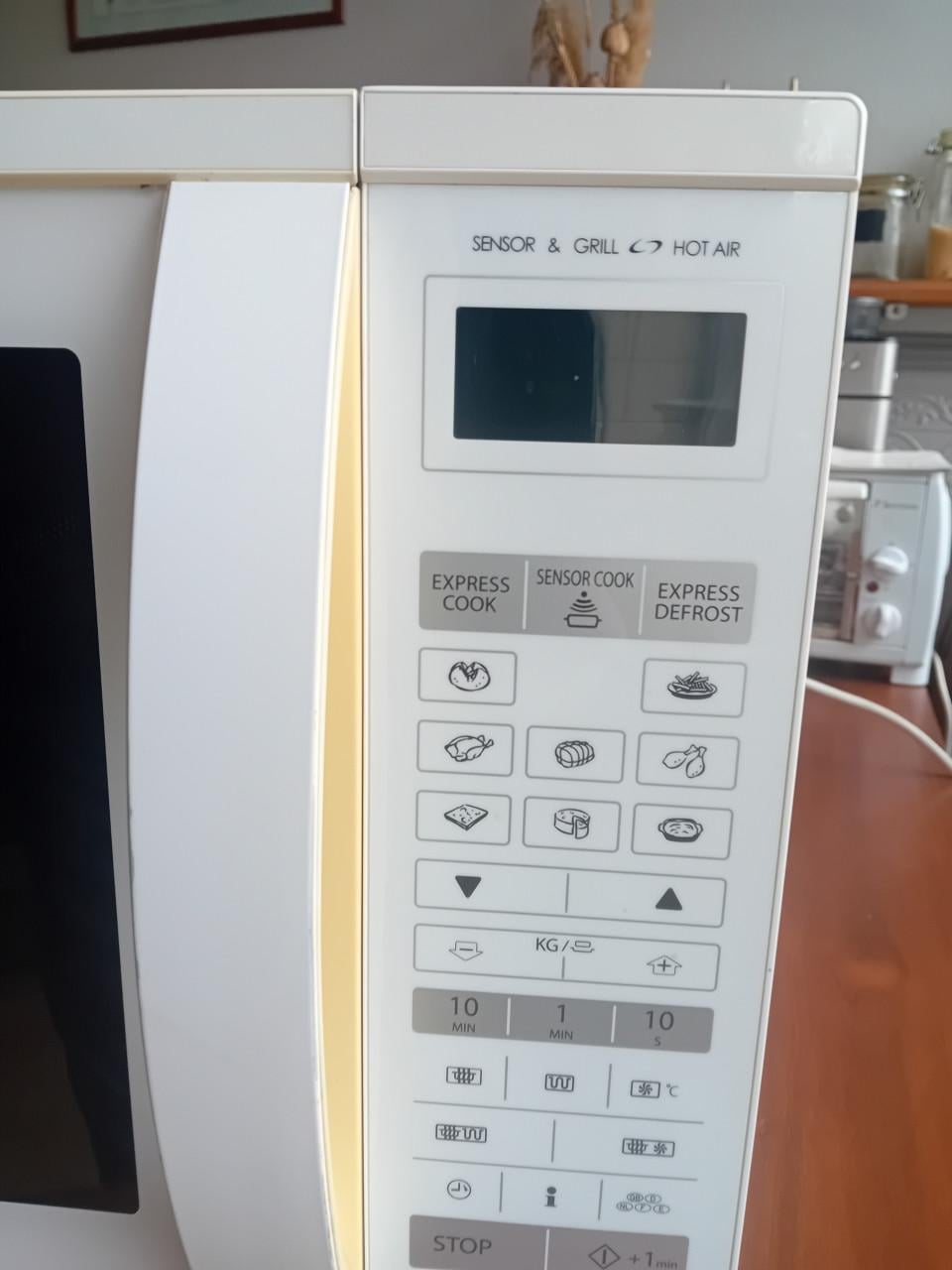 Combimagnetron