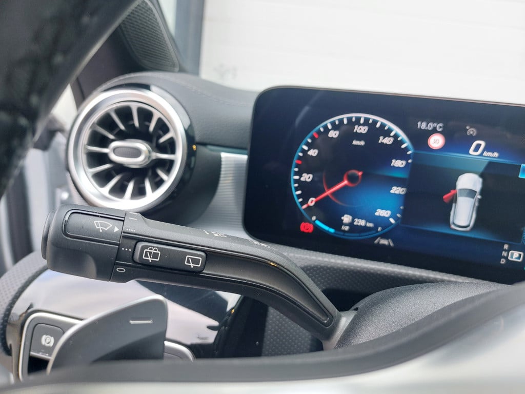 Mercedes-Benz Cla shooting brake 250 premium plus | zeer rijk uitgerust