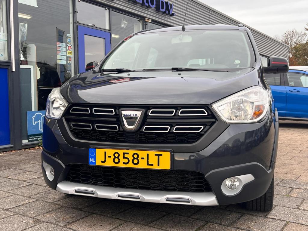 Dacia Lodgy 1.3 tce tech road 7p. navi, trekhaak enz..