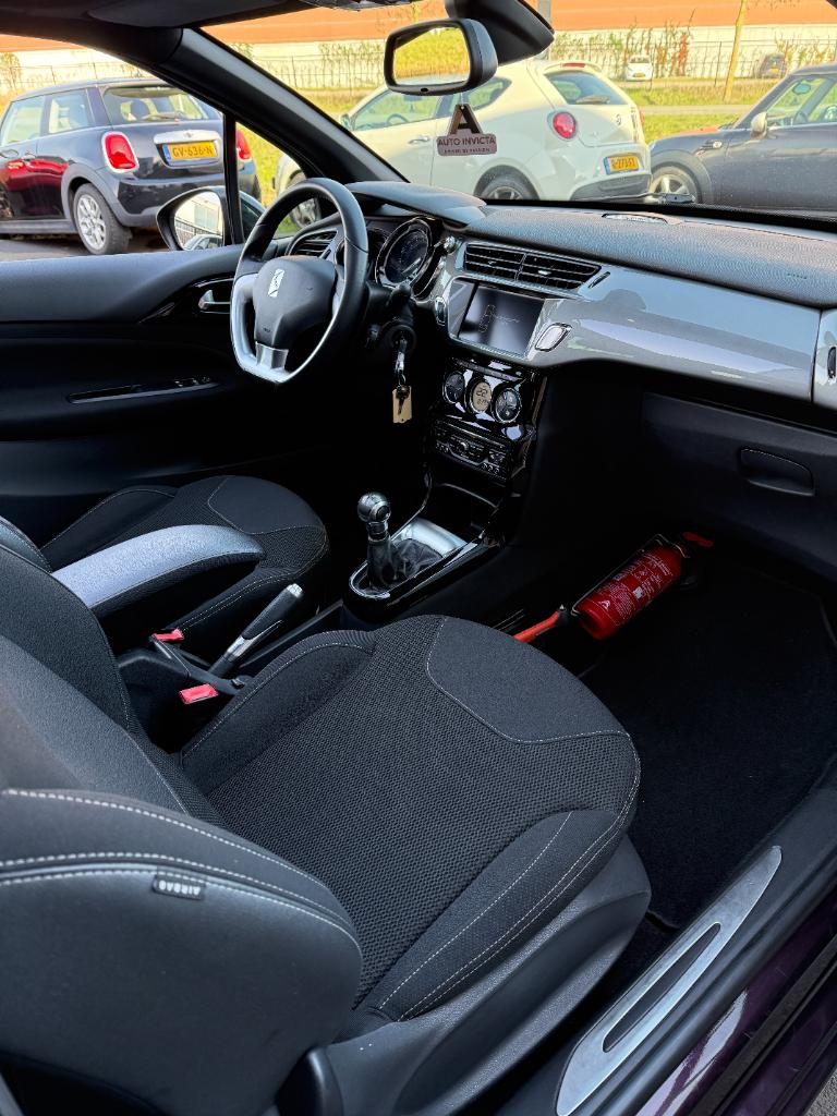 Citroen DS3 cabrio 1.2 vti - so chic