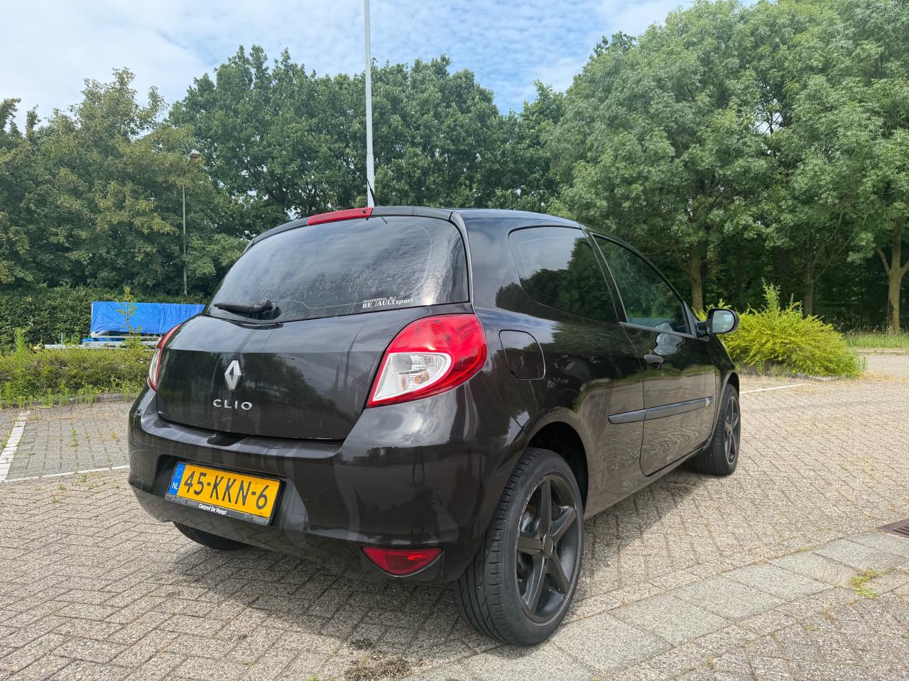 Renault Clio 1.2 TCe Special Line |Nap | Navi | Airco | Volle jaar apk