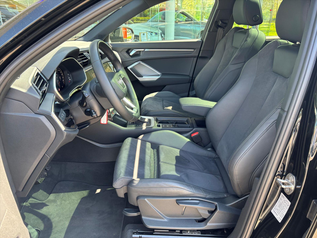 Audi Q3 35 tfsi s-line |trekhaak|pano dak|acc|elek a klep| rijklaar incl ga