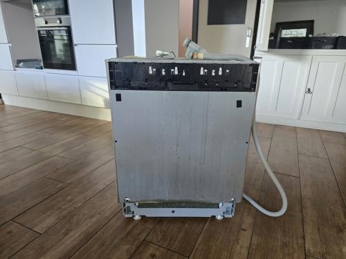 Vaatwasser (geintregeerd)