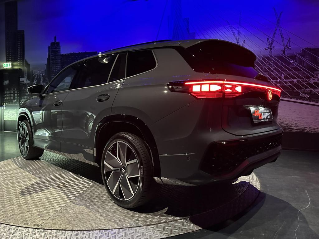 Volkswagen Tayron 1.5 ehybrid r-line edition *pano*keyless*blackstyle*