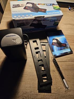 Werkende complete Grundig Foto- en Diascanner in goede staat