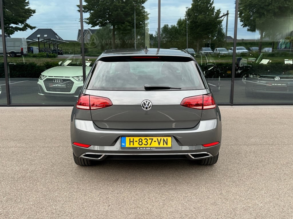 Volkswagen Golf 1.5 tsi 150pk dsg highline | camera | virtual cockpit | tre