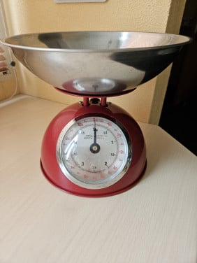 Retro keuken weegschaal