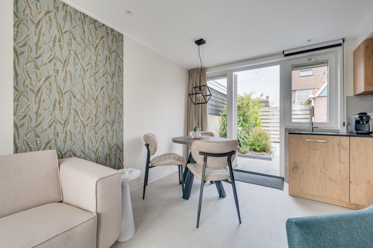 Prachtig gemeubileerde huurwoning. Tijdelijk zonder inschrijving.