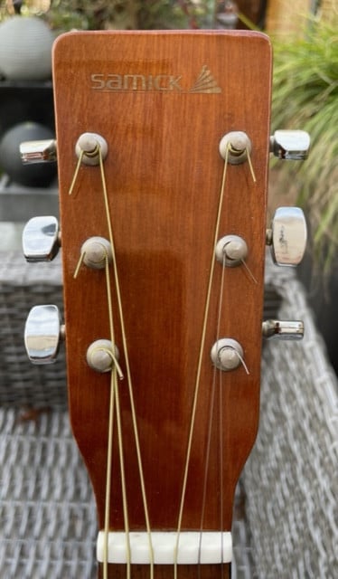 Samick akoestische gitaar