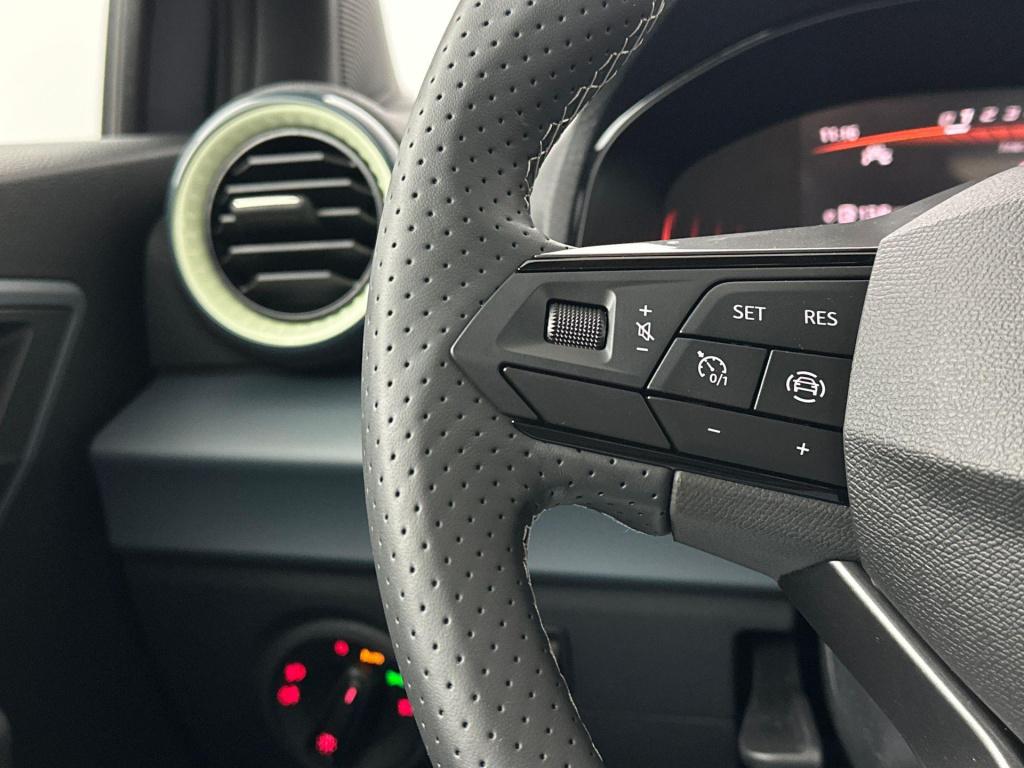 Seat Arona style 1.0 ecotsi 70 kw / 95 pk suv 5 versn. handba