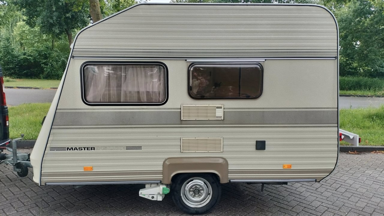 Avento 315 (1994) met mover en voortent