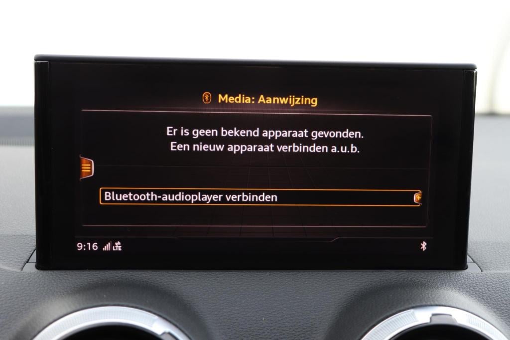 Audi Q2 30 tfsi s edition 110pk | navi | stoelverwarming