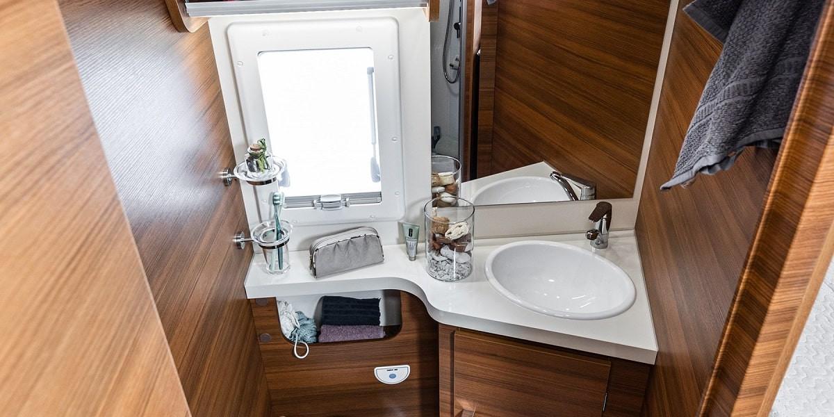 Elnagh Baron 573 - Half-integraal camper. 12 maanden garantie!