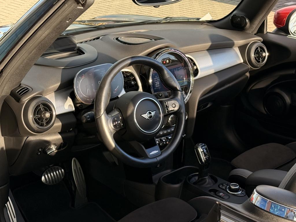 Mini Cooper Cabrio 2.0 john works essential | 231pk | acc | dab | head-up |