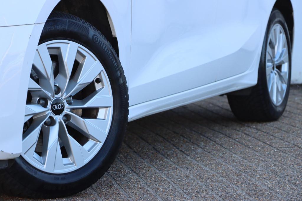 Audi A3 sportback 40 tfsi e edition 204pk s tronic