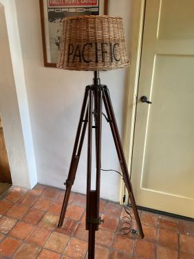 Lamp op statief